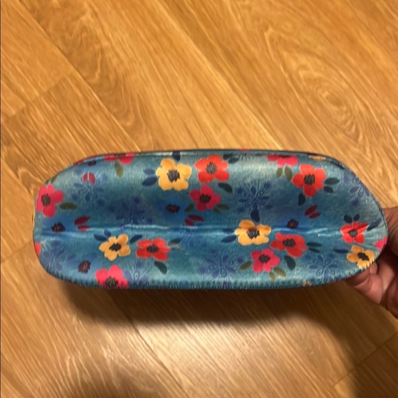 Natural life Beach Lunch Tote like new. Never used.Neoprene insulated tote - Picture 4 of 7